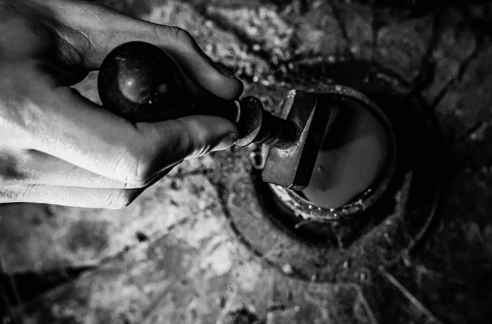 Sealing at A.E. Dor